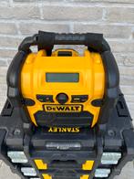Dewalt radio, Doe-het-zelf en Bouw, Meetapparatuur, Ophalen, Zo goed als nieuw