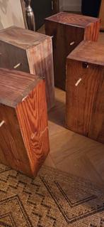 4 stevige houten kastjes, Enlèvement