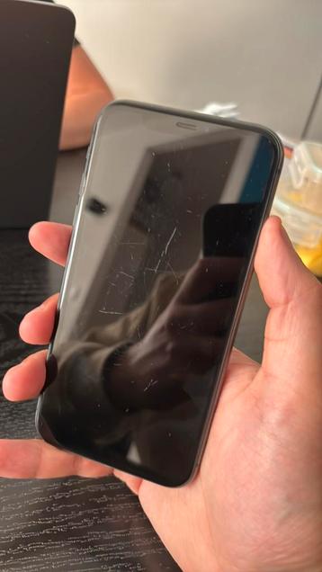 iPhone 11 - 128GB zwart beschikbaar voor biedingen