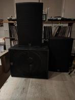 Te koop, powered Martin Audio speakers, Audio, Tv en Foto, Luidsprekerboxen, Overige typen, Zo goed als nieuw, 120 watt of meer
