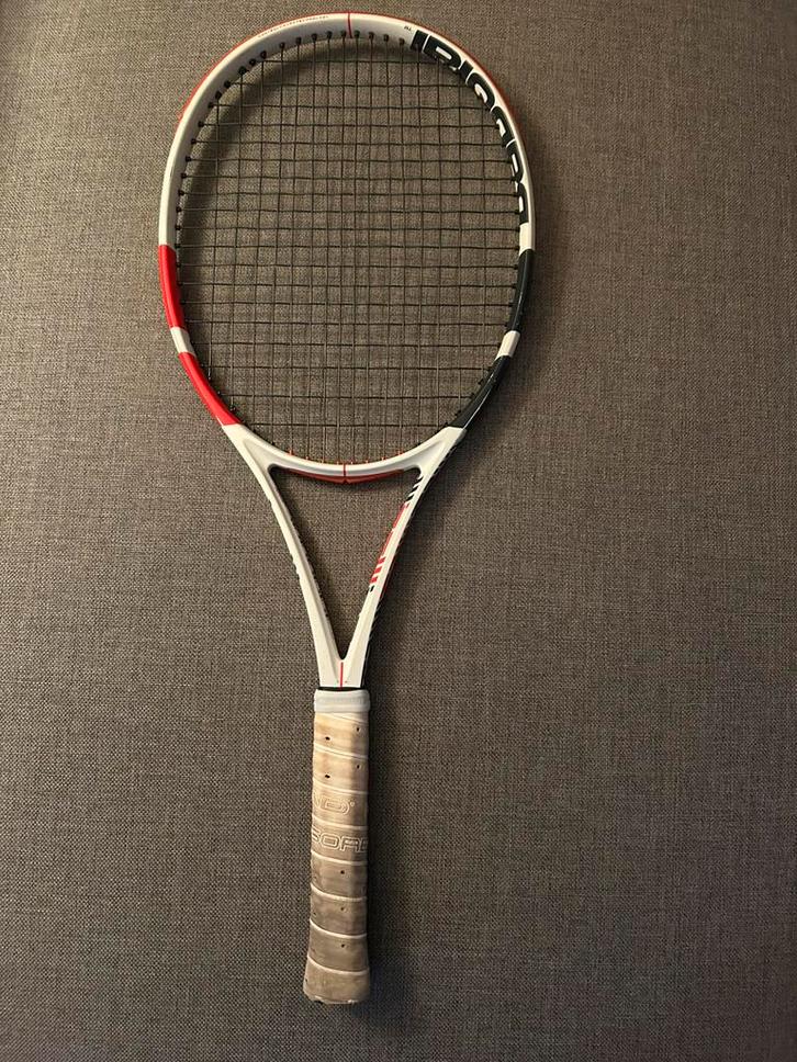 Babolat Pure Strike 300g – très bon état, Sport en Fitness, Tennis, Zo goed als nieuw, Racket, Babolat, Ophalen