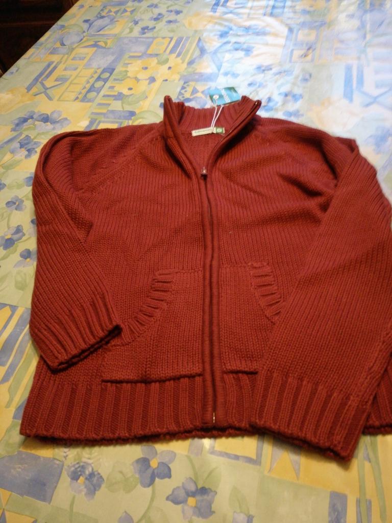 Gilet Premaman couleur Bordeaux. Taille 10 ans. Neuf., Ophalen of Verzenden, Zo goed als nieuw