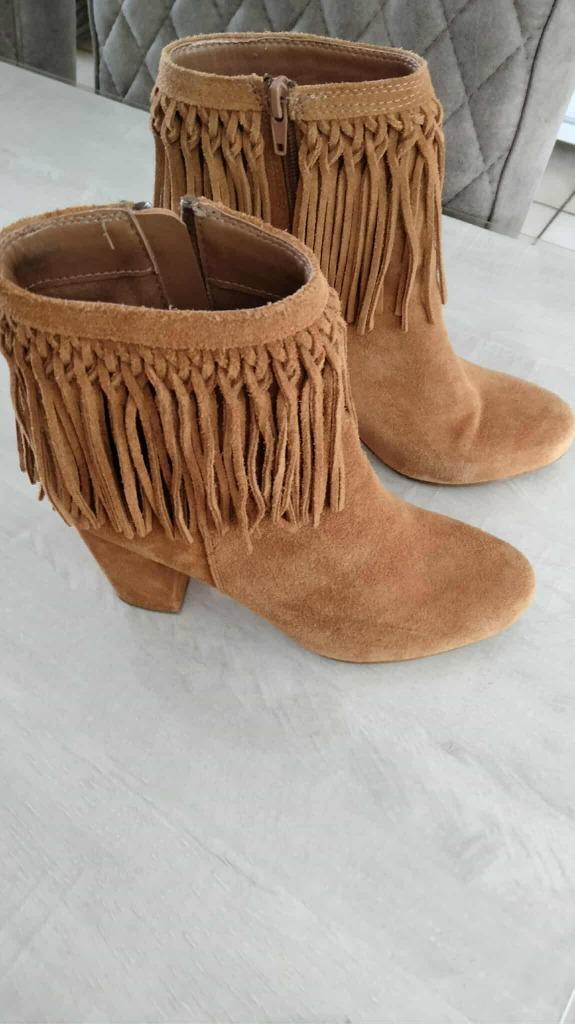 laarzen franjes river Island maat 38 / boots franjes, Kleding | Dames, Schoenen, Zo goed als nieuw, Lage of Enkellaarzen, Bruin