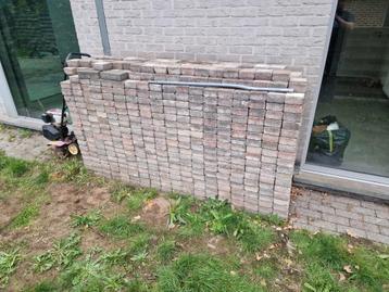 Stenen 10x10 voor terras of tuinpad beschikbaar voor biedingen