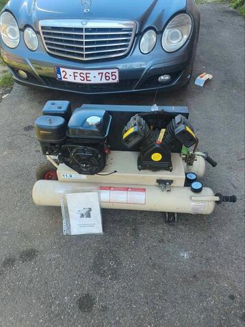 Benzine professionele compressor, Doe-het-zelf en Bouw, Compressors, Ophalen of Verzenden