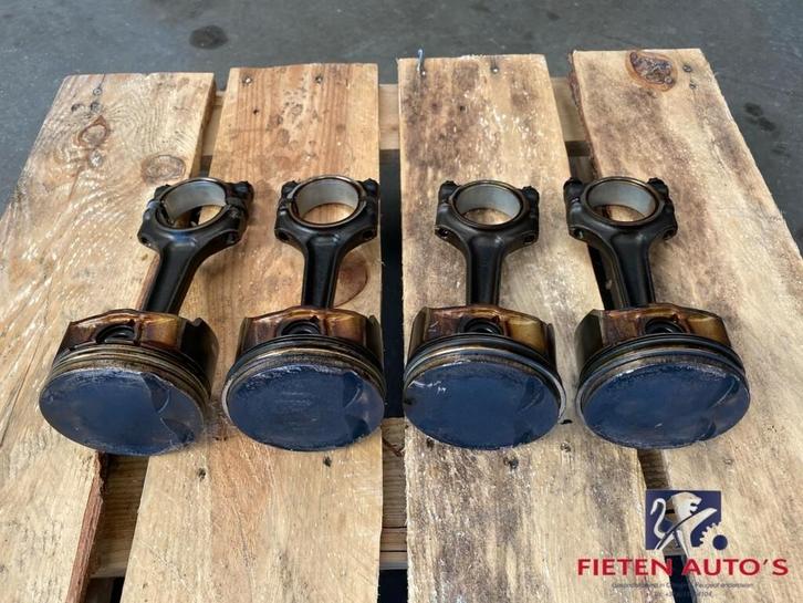 Set originele zuigers Peugeot 206 2.0-16V RC 0628R3, Auto-onderdelen, Motor en Toebehoren, Peugeot, Gebruikt, Ophalen of Verzenden