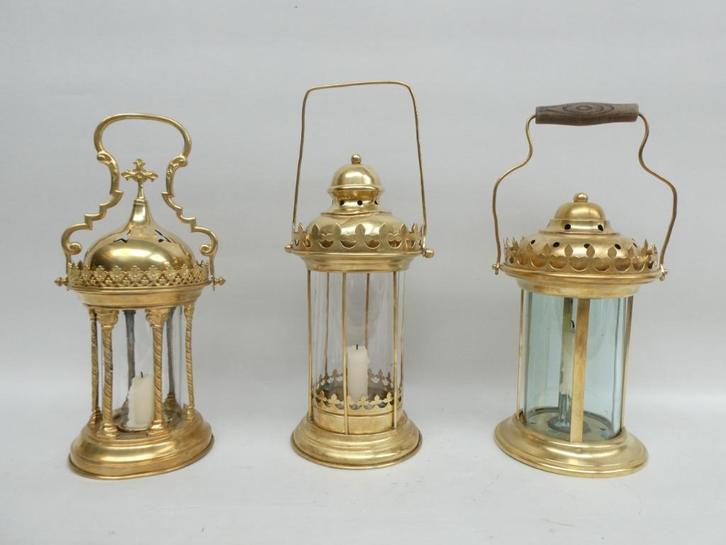 Drie koperen neogotische processielantarens, Antiek en Kunst, Antiek | Religieuze voorwerpen, Ophalen