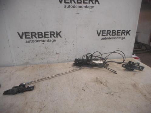 CABRIODAK MOTOR links Ford Focus 2 C+C (01-2006/09-2010), Auto-onderdelen, Overige Auto-onderdelen, Ford, Gebruikt
