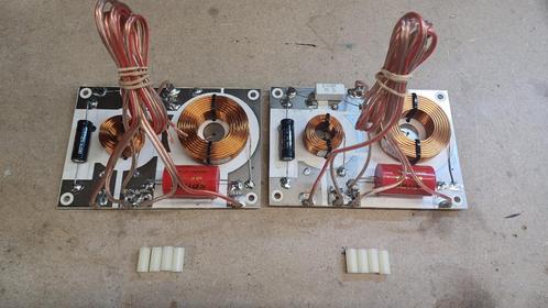 2 weg cross-over - 8ohm - 3000Hz - 12dB/octaaf voor luidspre, Audio, Tv en Foto, Luidsprekerboxen, Zo goed als nieuw, Front, Rear of Stereo speakers