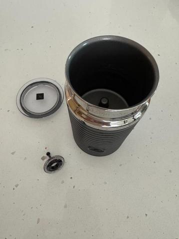 Nespresso Delonghi Melkopschuimer - Milkfrotter beschikbaar voor biedingen