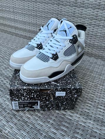 Jordan 4  beschikbaar voor biedingen