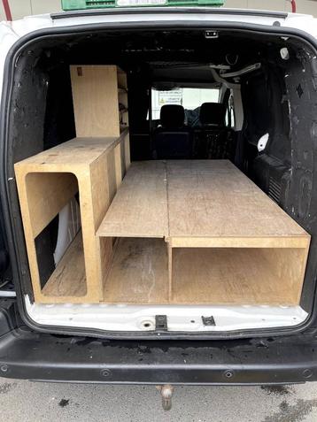 Modulaire houten camperinrichting voor bestelwagen beschikbaar voor biedingen