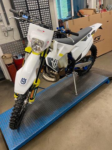 Husqvarna TE 300i 2020 in uitermate goede staat !! beschikbaar voor biedingen