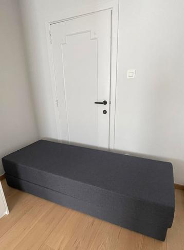 Canapé-lit/ futon en bon état - gris foncé - 68x190cm, Enlèvement, Comme neuf