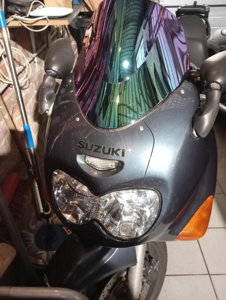 Suzuki gsxf 750, Motoren, Motoren | Suzuki, Particulier, Sport, meer dan 35 kW, 4 cilinders, Minimaal motorrijbewijs A2, LED Verlichting