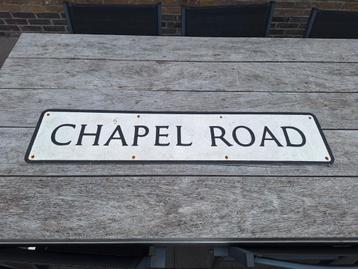 Straatnaambord "Chapel Road" beschikbaar voor biedingen