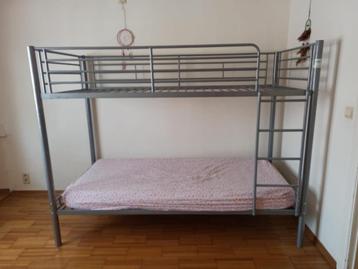 Stapelbed beschikbaar voor biedingen
