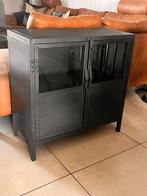Metalen vitrinekastje, Ophalen, Zo goed als nieuw