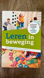 Cindy Rutten - Leren in beweging, Boeken, Ophalen of Verzenden, Zo goed als nieuw, Frans, Cindy Rutten; Marie Vandebroek; Dorien Wassink