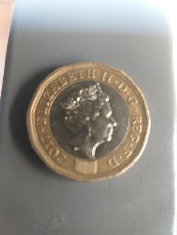 Piece 1 euro one pound reine Elizabeth  rare