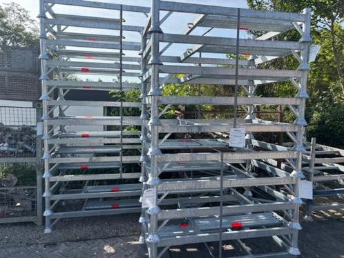 Stapelpallet voor steigers nieuw/tweedehands (65 € > 290 €), Doe-het-zelf en Bouw, Kratten en Dozen, Nieuw, Ophalen
