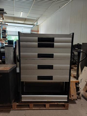 BOTT KAST(1054) L 102 B 33 H 141 PRIJS € 649 beschikbaar voor biedingen