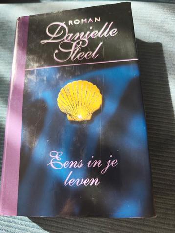 Daniëlle Steel/Eens in je leven beschikbaar voor biedingen