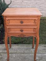 Uniek nachtkastje, Ophalen