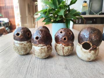 5 Beeldjes keramiek beschikbaar voor biedingen