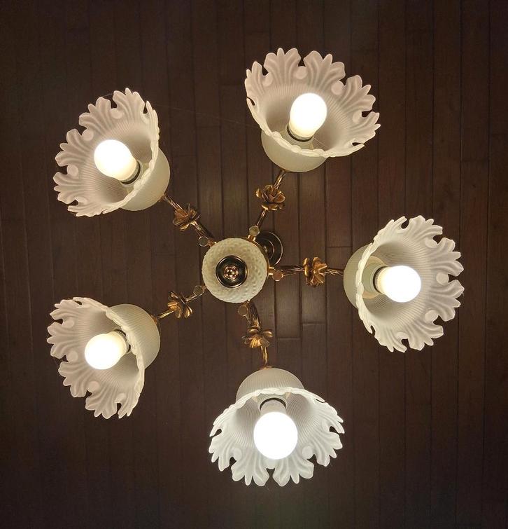 Mooie sierlijke kroonluchter/ luster, Antiek en Kunst, Antiek | Verlichting, Ophalen