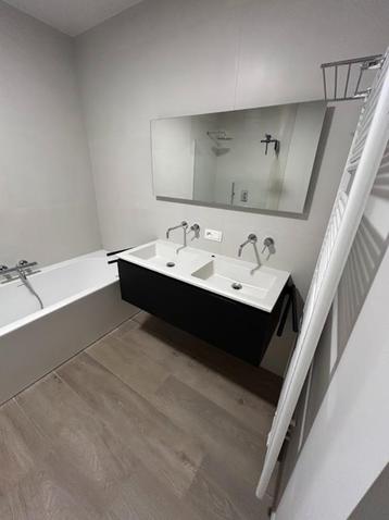 badkamer beschikbaar voor biedingen