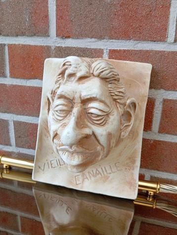 statue Serge Gainsbourg (vieille canaille)