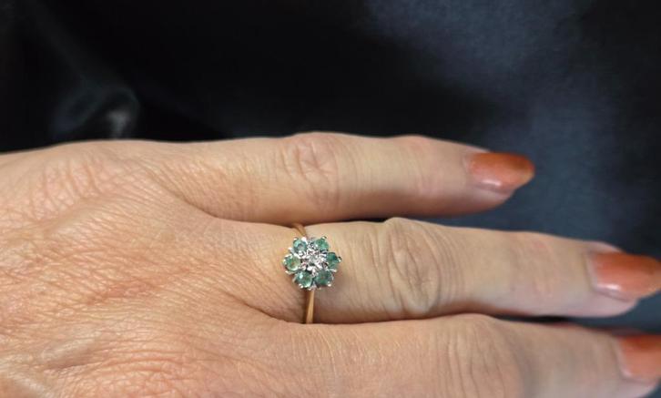 Gouden Vintage ring edelsteen smaragd en diamant. 2025/654., Handtassen en Accessoires, Ringen, Zo goed als nieuw, Dame, 17 tot 18