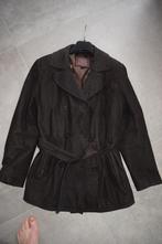 Veste en cuir pour femme, Enlèvement