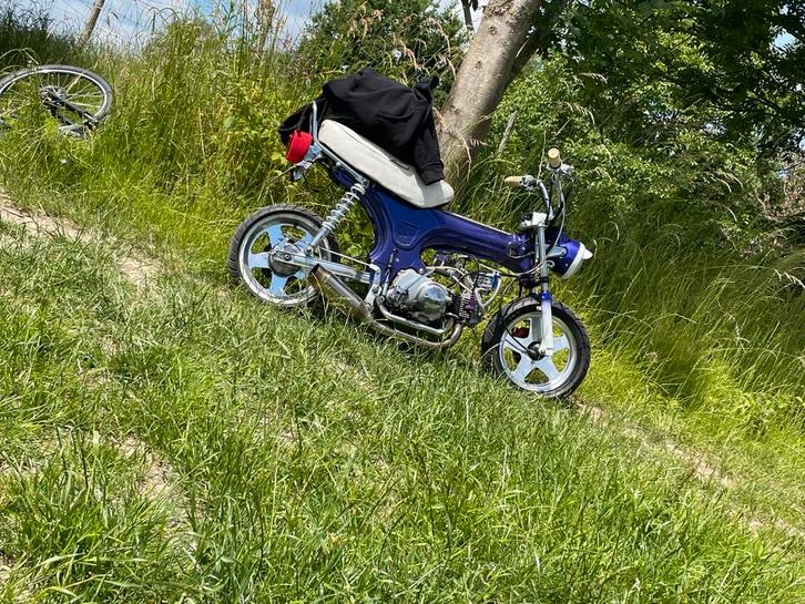 Dax Skyteam, Fietsen en Brommers, Brommers | Honda, Gebruikt, Overige modellen, Klasse B (45 km/u), Ophalen