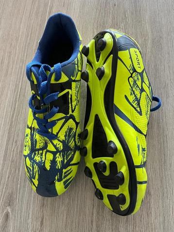 Voetbalschoenen beschikbaar voor biedingen