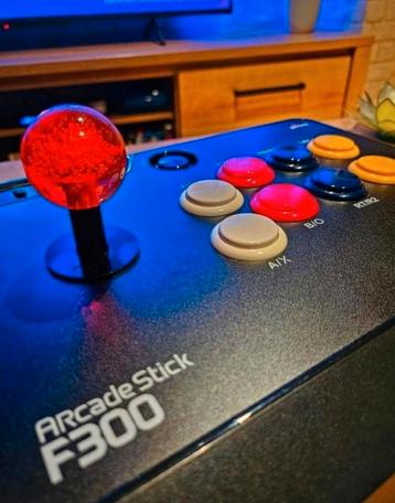 F300 Arcadestick beschikbaar voor biedingen