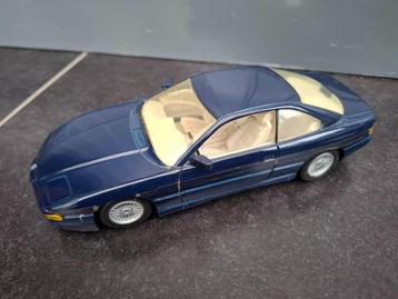 Modelauto, schaalmodel BMW 850i - 1991 - Revell disponible aux enchères