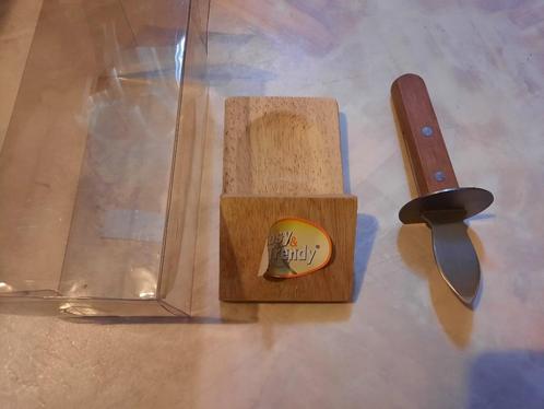 nieuw doosje met houten oesteklem, houder, opener..., Huis en Inrichting, Keuken | Bestek, Nieuw, Ophalen of Verzenden