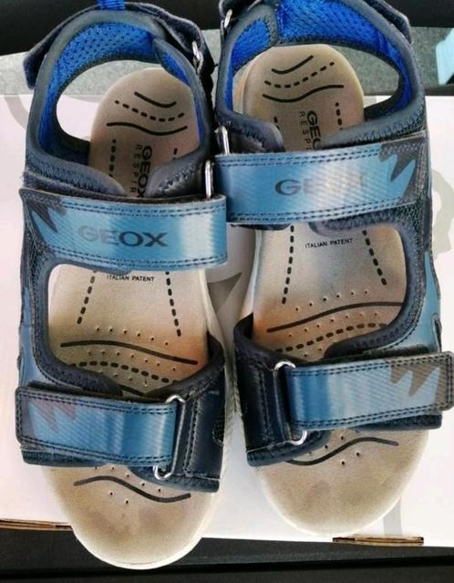 Open teen sandaal GEOX 37, Kinderen en Baby's, Kinderkleding | Schoenen en Sokken, Zo goed als nieuw, Schoenen, Jongen, Ophalen