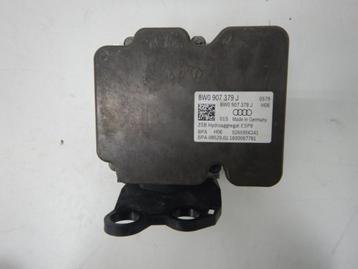 Audi A4 8W ABS Pomp 8W0907379J beschikbaar voor biedingen