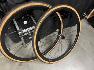 Carbon wielen DT Swiss 350 Straightpull voor racefiets beschikbaar voor biedingen