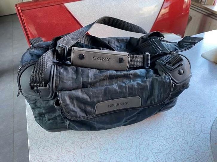 Appareil photo numérique Sony DCR-TRV520E, TV, Hi-fi & Vidéo, Caméscopes numériques, Utilisé, Caméra, Sony, 8 à 20x, Microphone externe