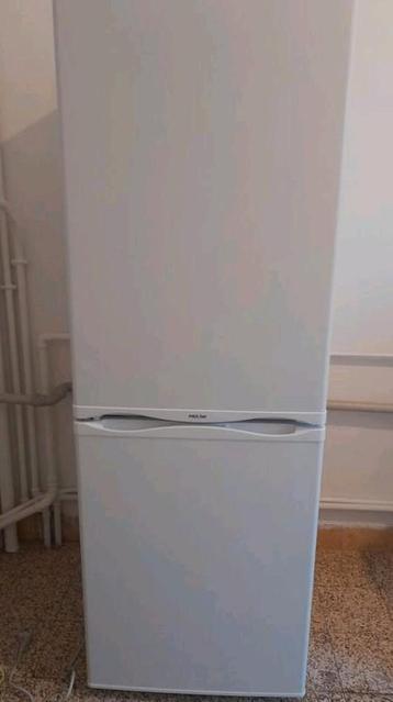  Frigo-congélateur. 3ans. ÉnergieA+  disponible aux enchères