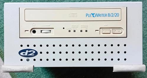 BOITIER D2 SCSI AVEC GRAVEUR - OLD MAC OR AUDIO - A DONNER, Informatique & Logiciels, Ordinateurs Vintage, Enlèvement ou Envoi