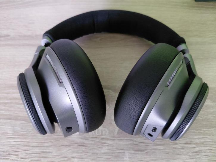 Casque bluetooth Plantronics BackBeat Pro Plus, Télécoms, Téléphonie mobile | Écouteurs, Neuf, Bluetooth, Enlèvement ou Envoi