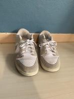 Nike Dunk Low — Beige/Blanc — Taille 43, NIKE, Garçon ou Fille, Comme neuf, Enlèvement