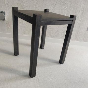 Bijzet- salontafel uniek maatwerk in staal en arduin