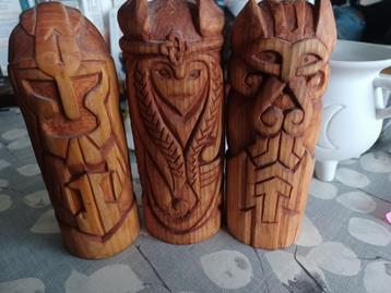 Houten beelden norse gods disponible aux enchères