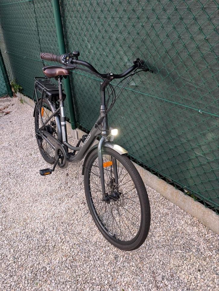 E-bike scooty, Fietsen en Brommers, Elektrische fietsen, Zo goed als nieuw, Ophalen
